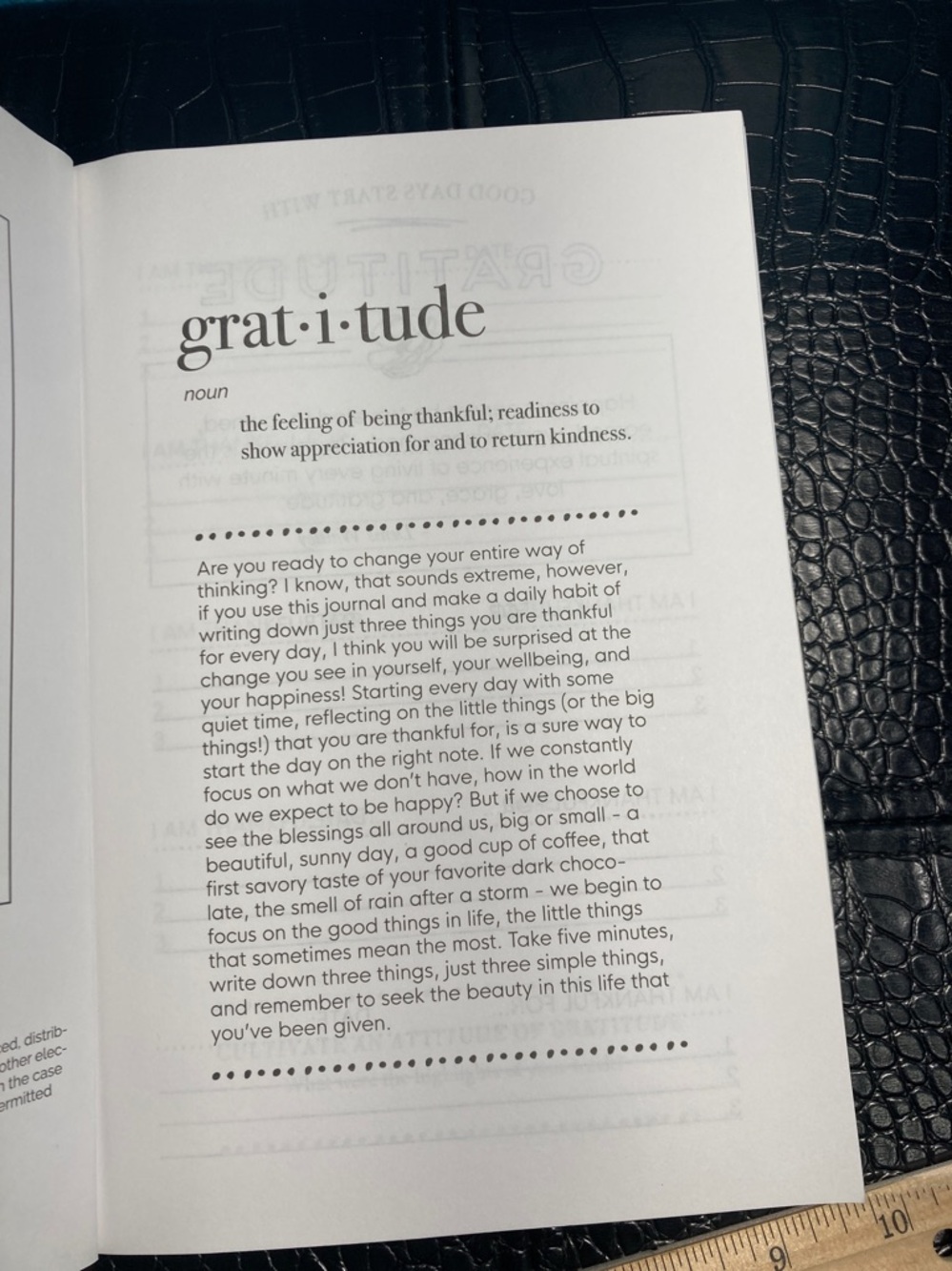Good Days Start With Gratitude Journal by prettysimplebooks Navy Floral - Picture 3 of 6